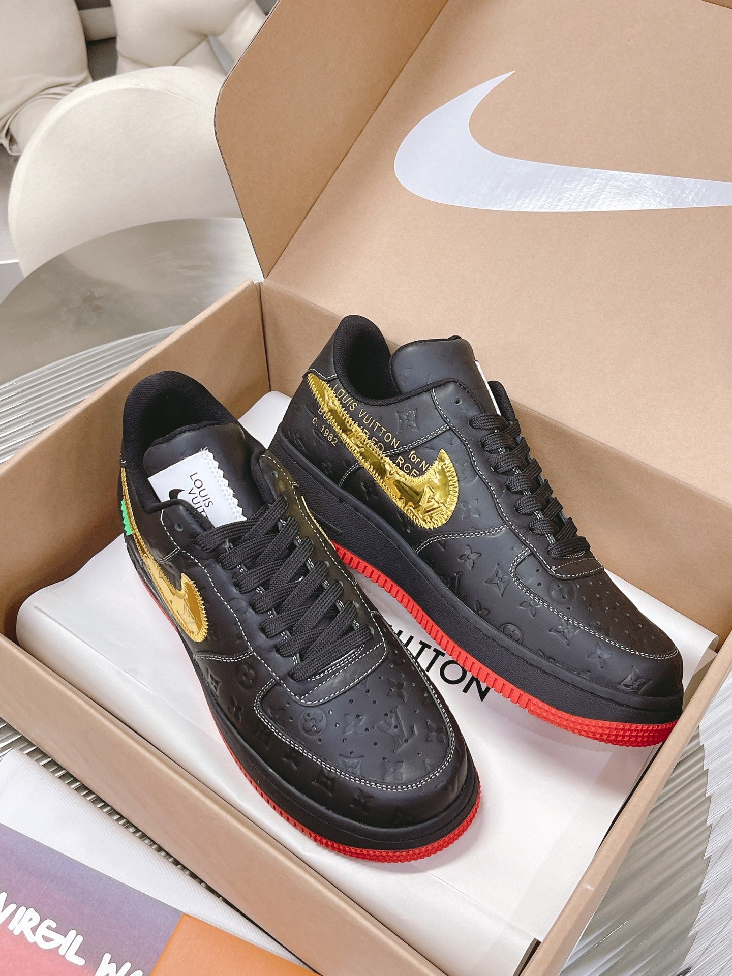 Louis Vuitton X Nike AirForce 1 Black out